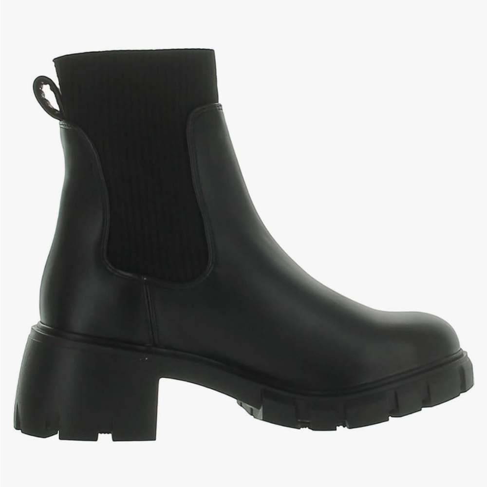 steve madden | hayle chelsea ankle boot, nwot (7.5)
